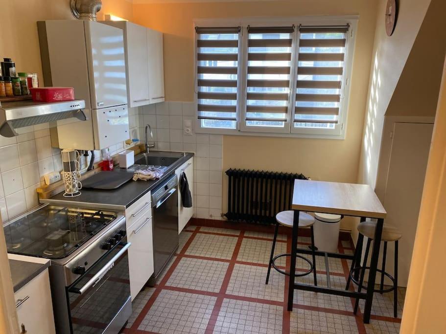 קמפר Appartement Spacieux 2 Chambres מראה חיצוני תמונה