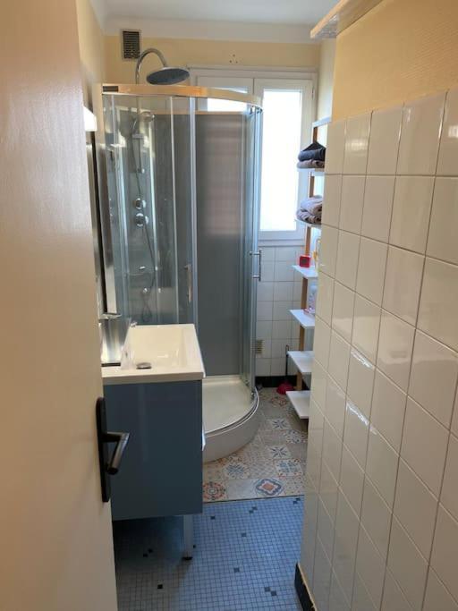 קמפר Appartement Spacieux 2 Chambres מראה חיצוני תמונה